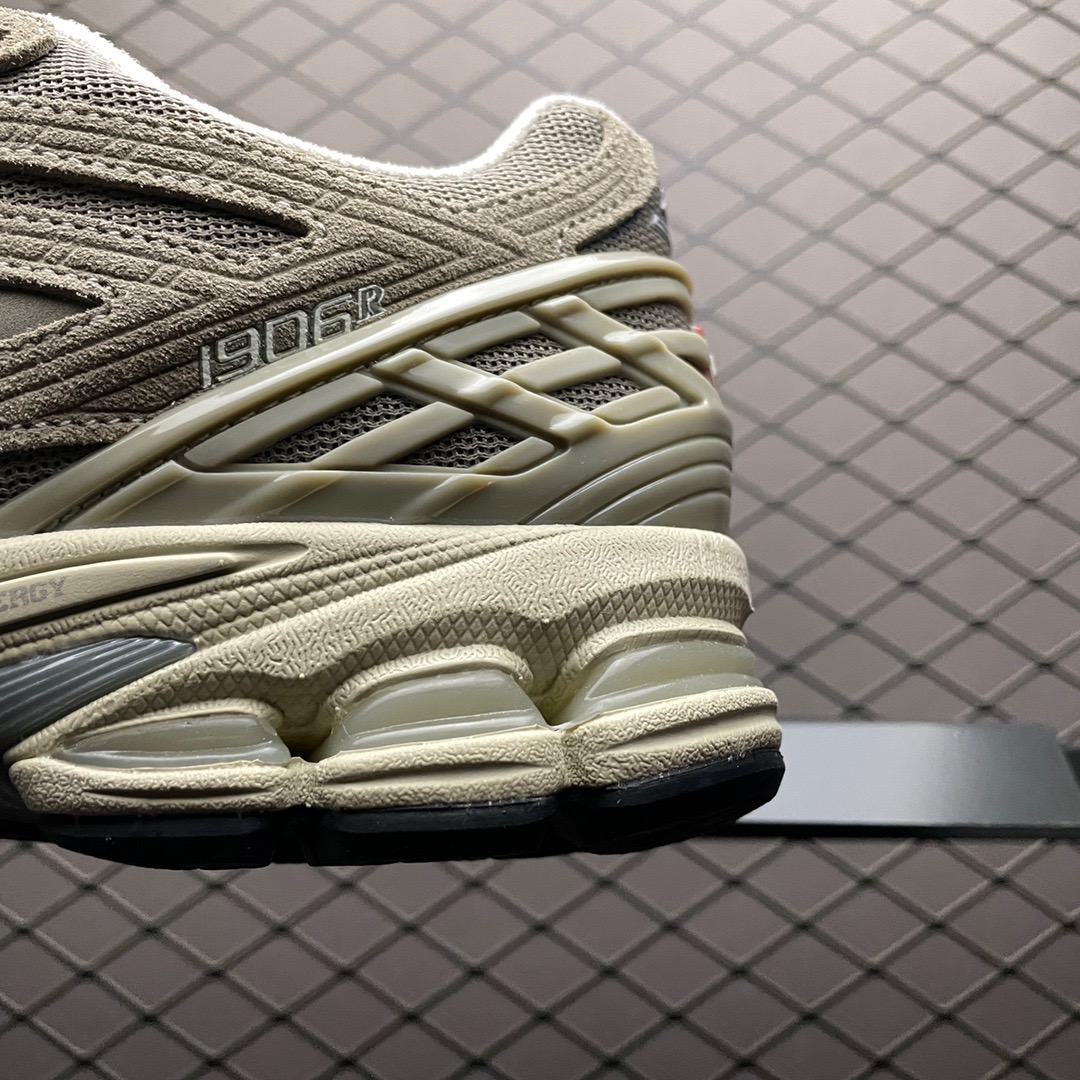 New Balance Sneakers-37