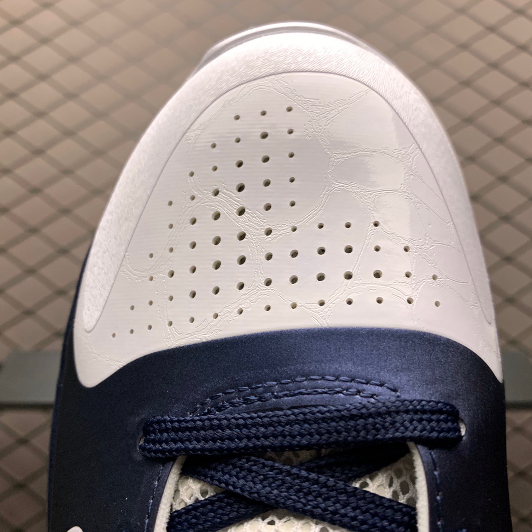 Nike Sneakers-214