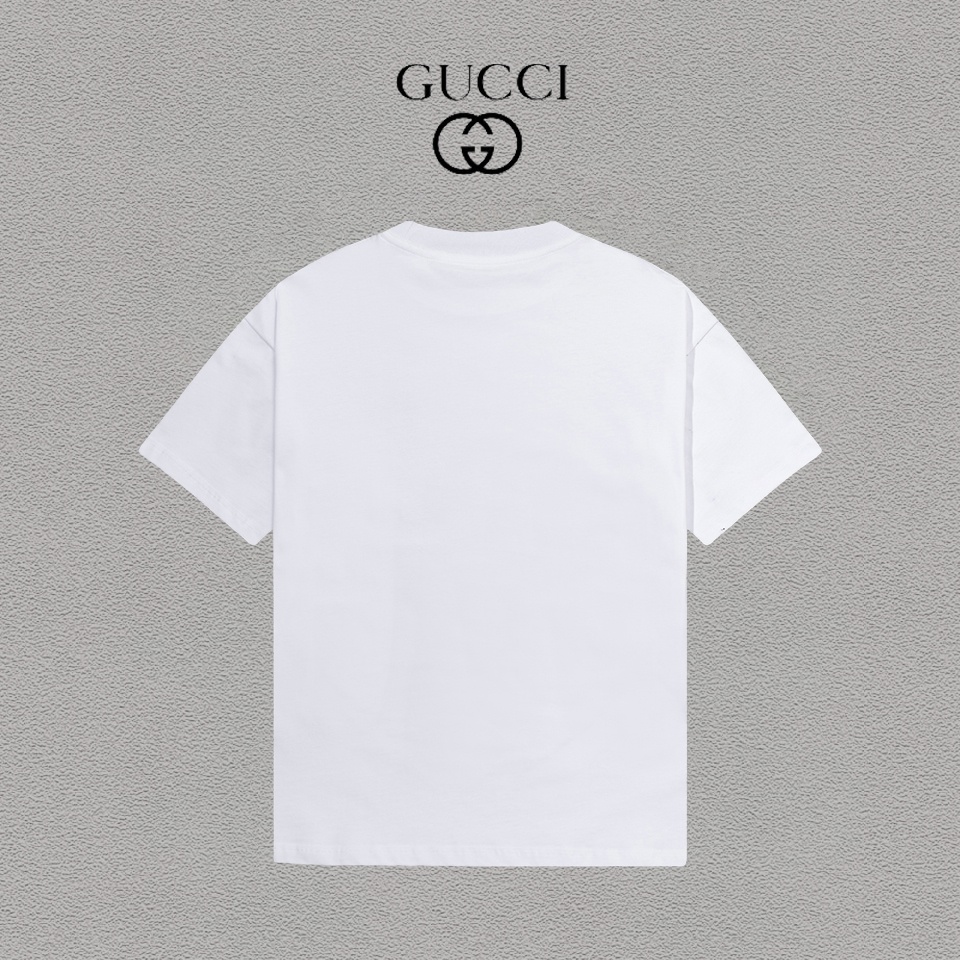 Gucci clothing-229