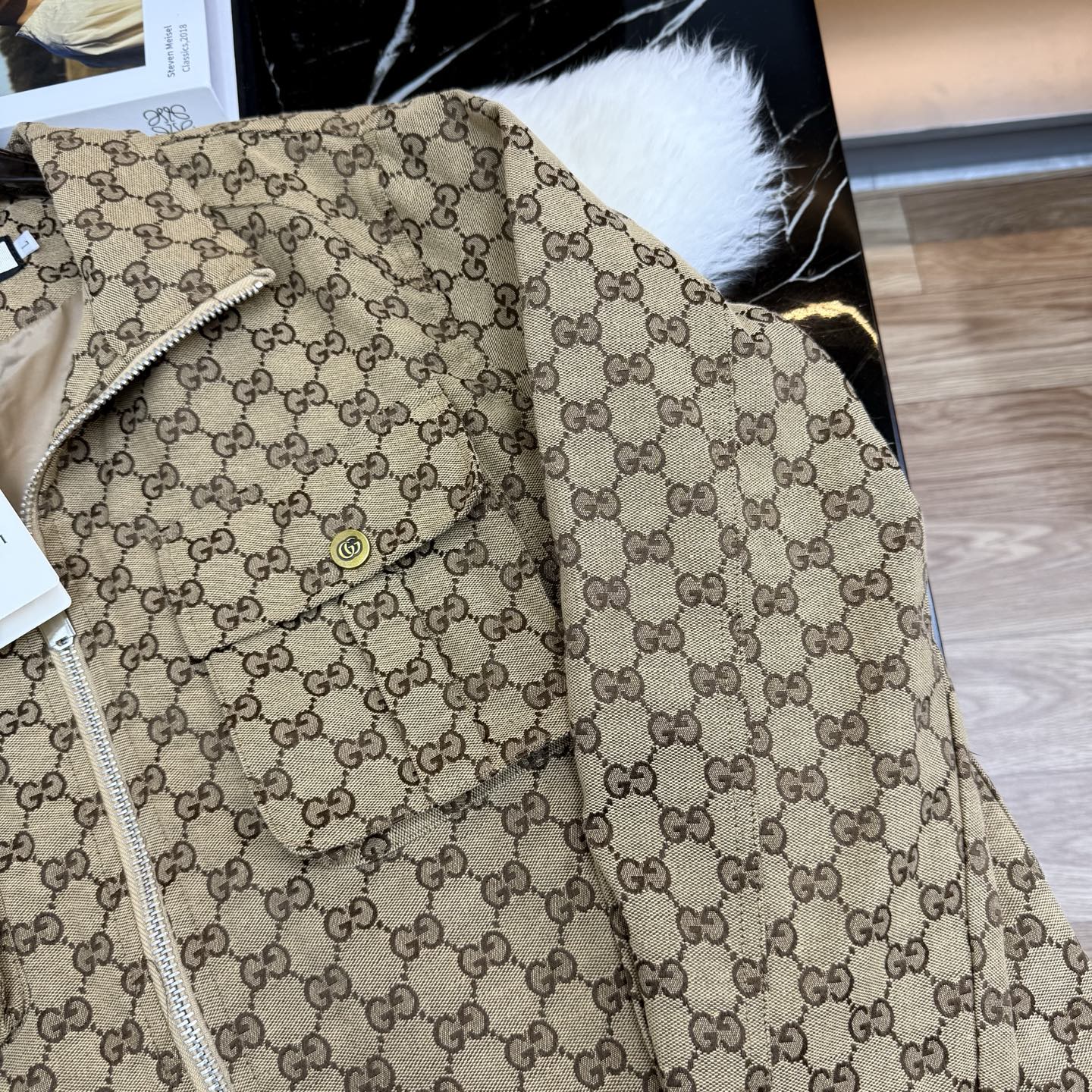 Gucci clothing-214