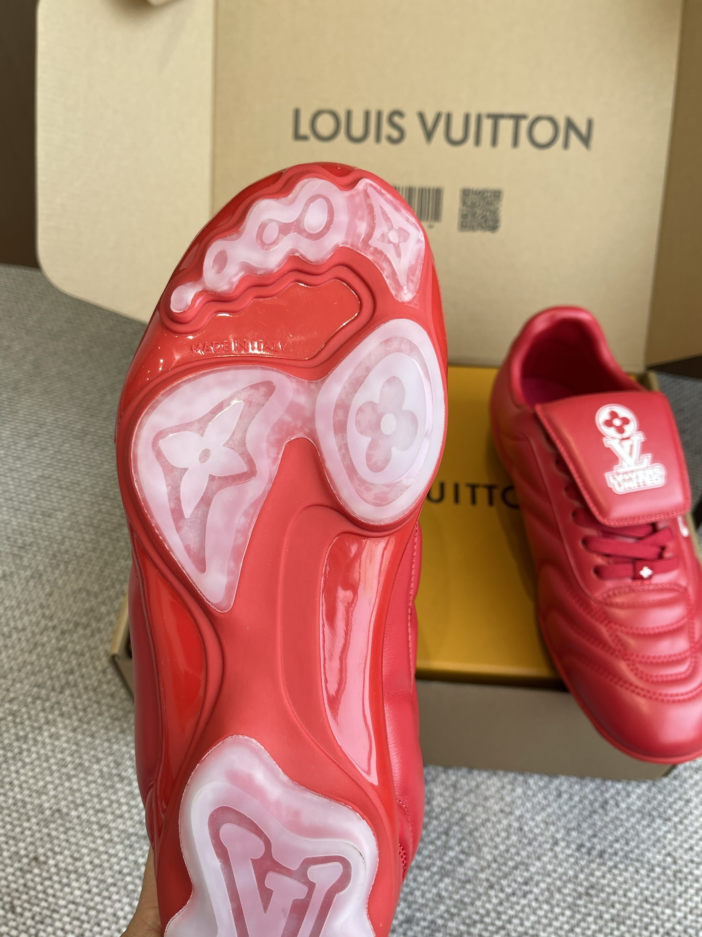 Lv Sneakers-107