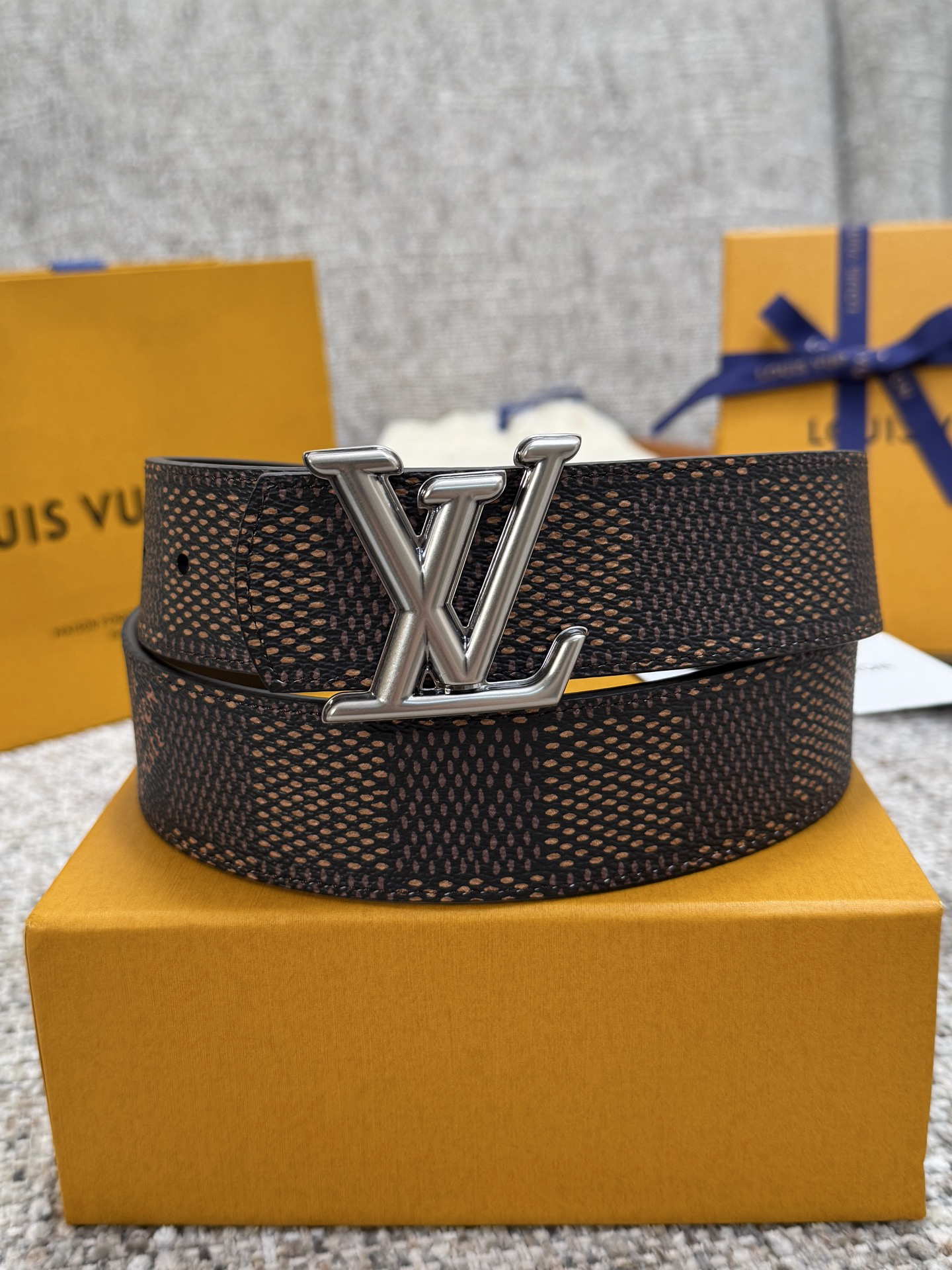 Lv belt-38