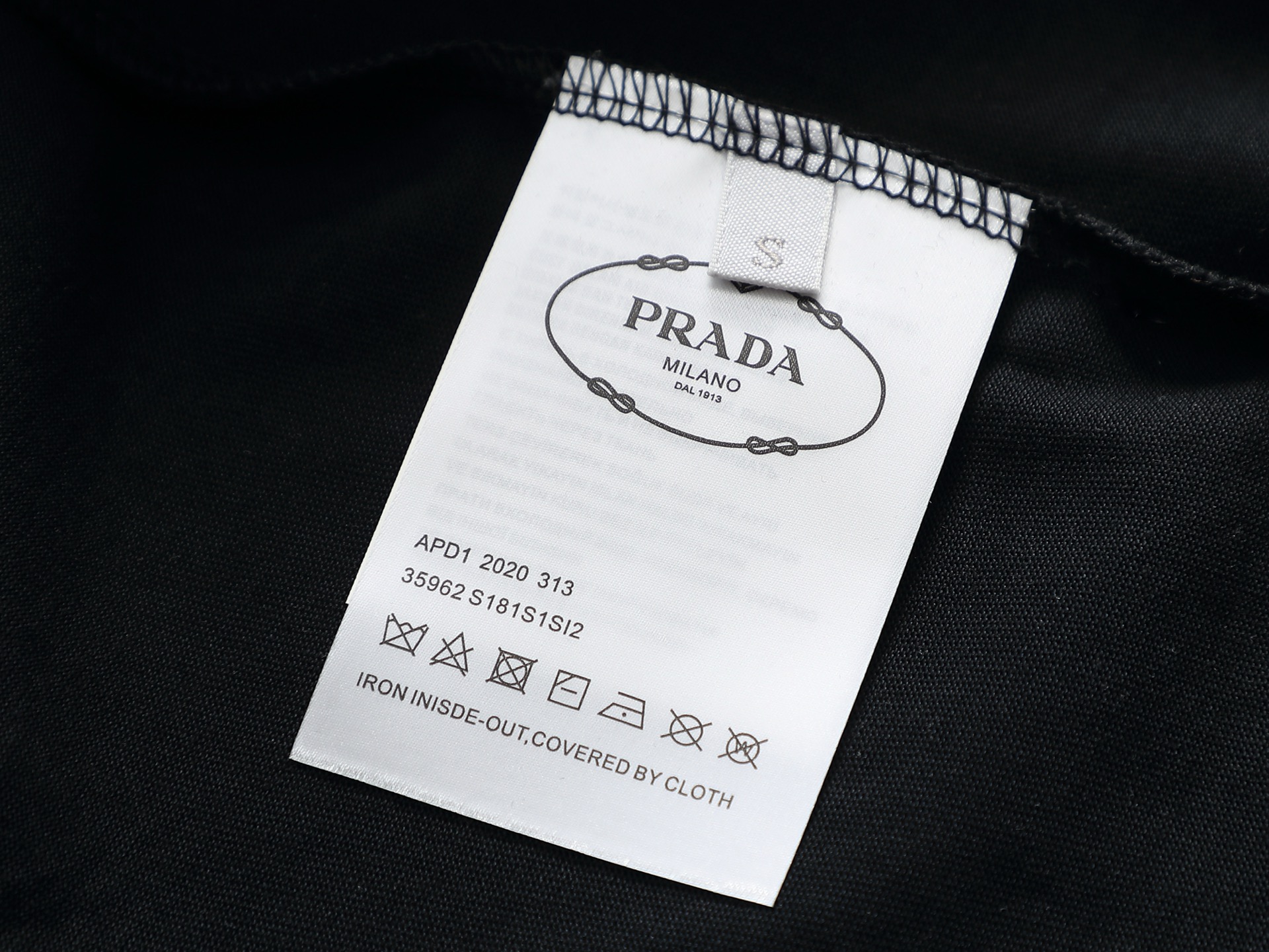 Prada clothing-200