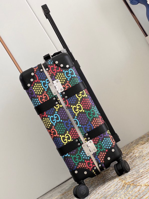 Gucci luggage-8