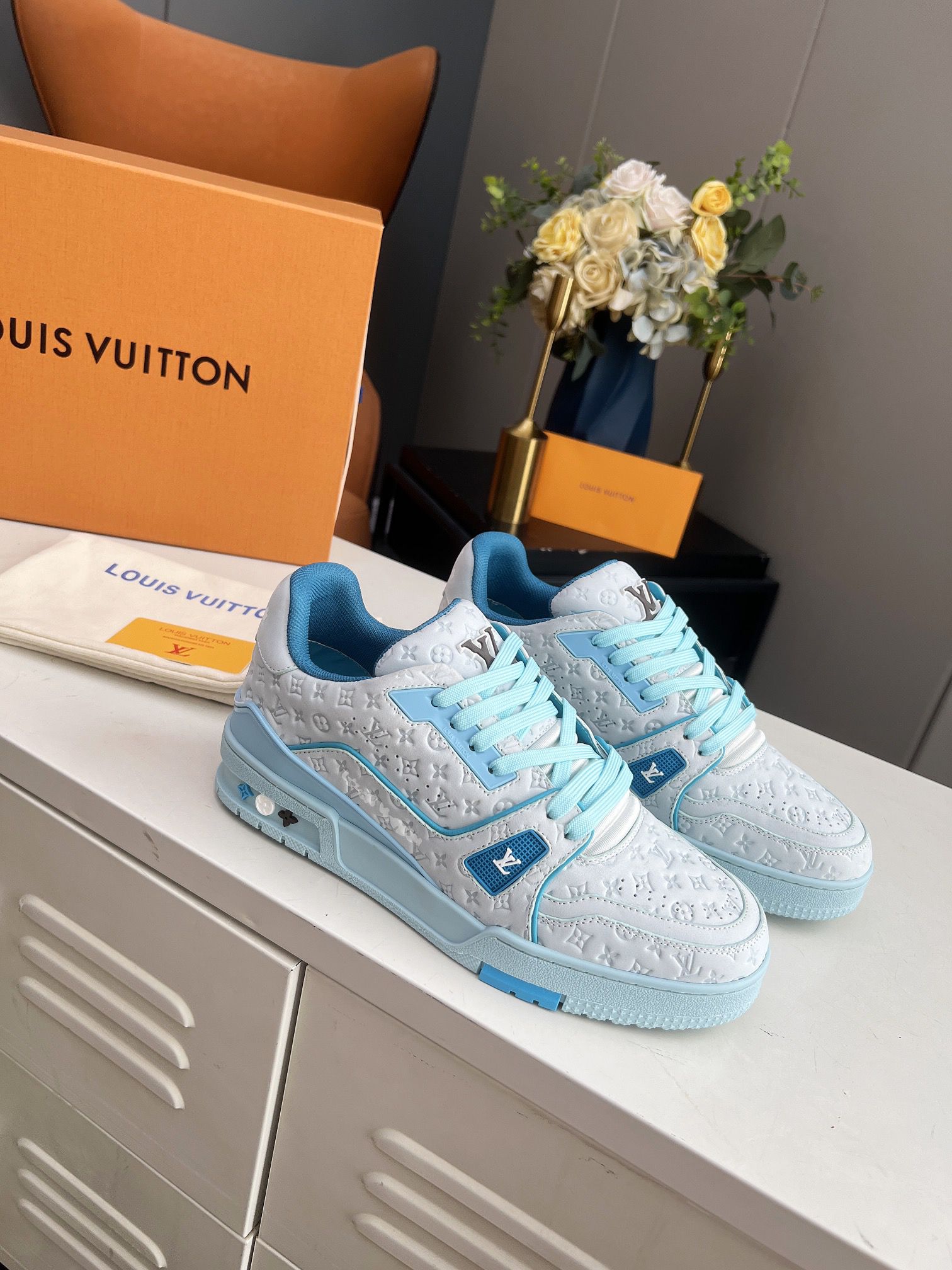 Lv Sneakers-56