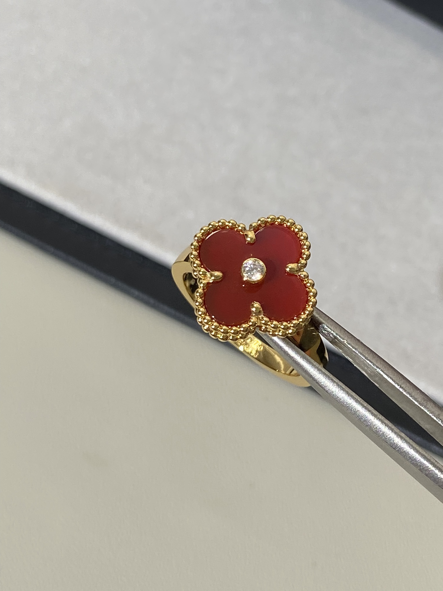 Van Cleef & Arpels ring-27