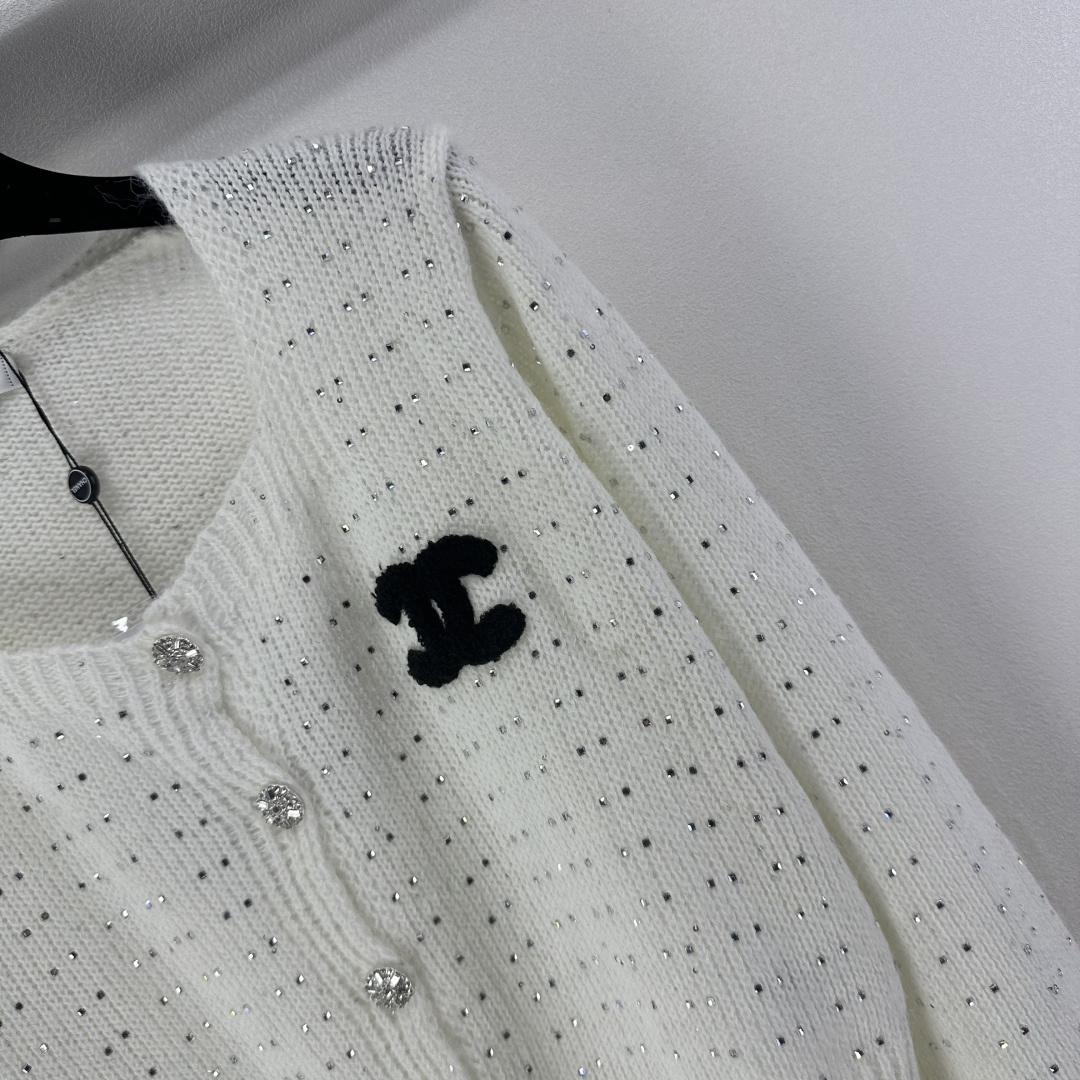 Chanel Clothing-17