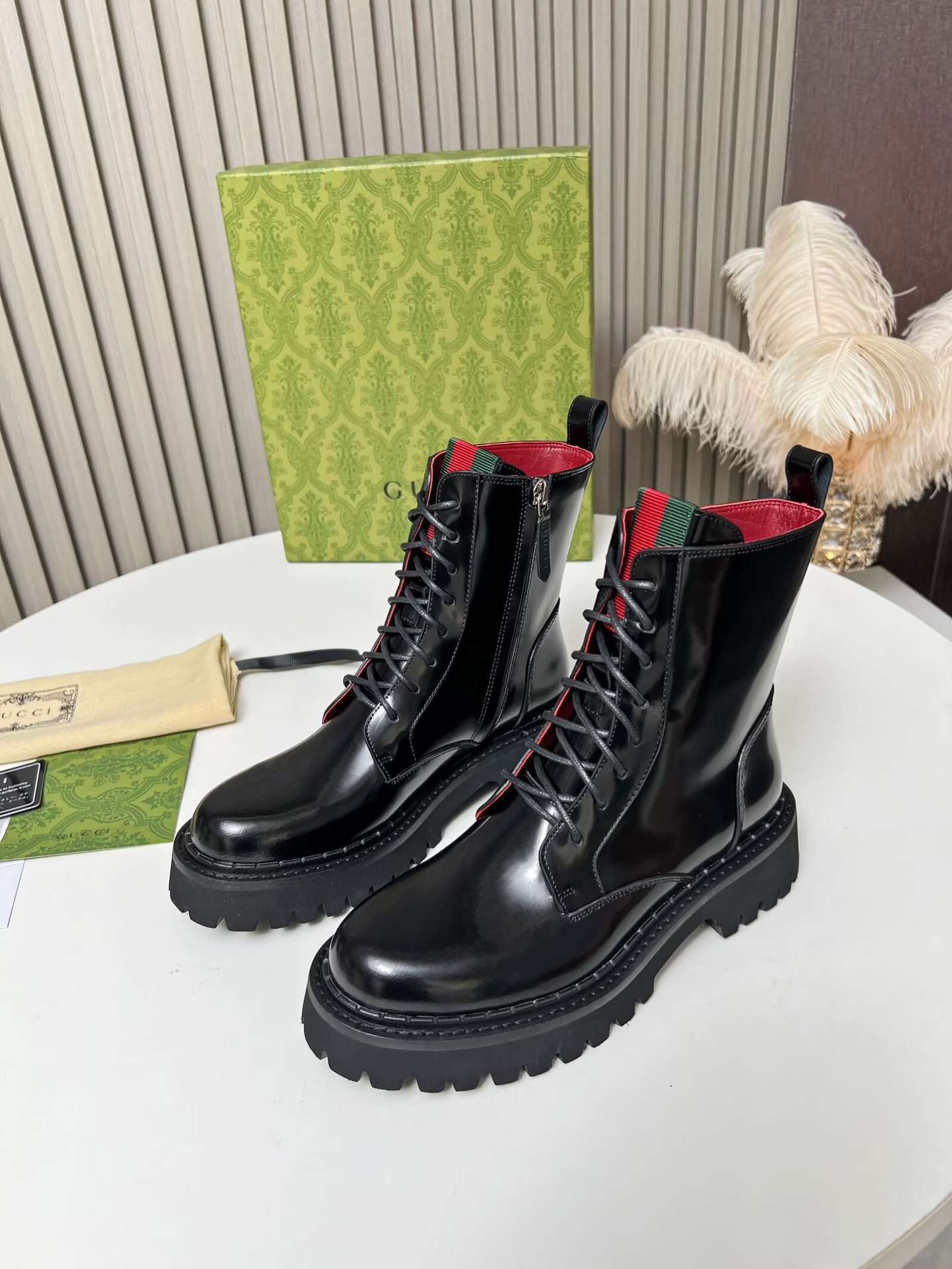 Gucci women's leather shoes-8