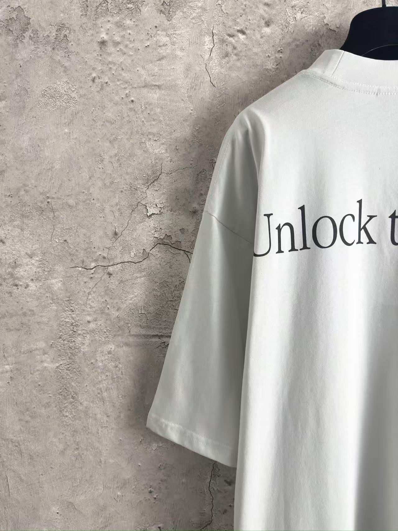 Balenciaga clothing-179