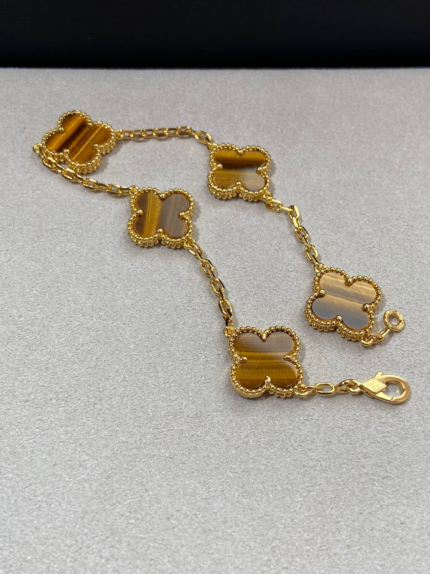 Van Cleef & Arpels Bracelet-5