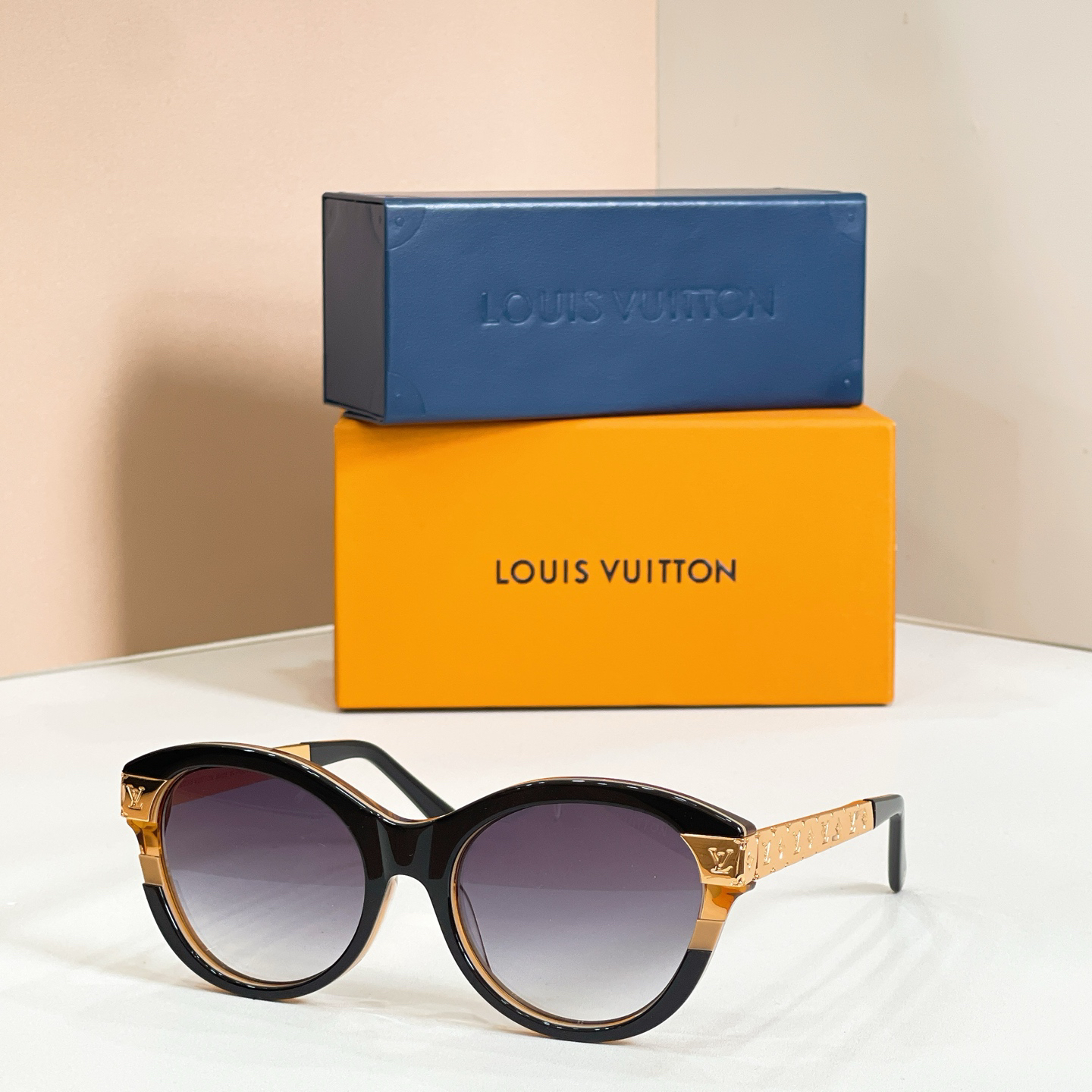 LV glasses-31