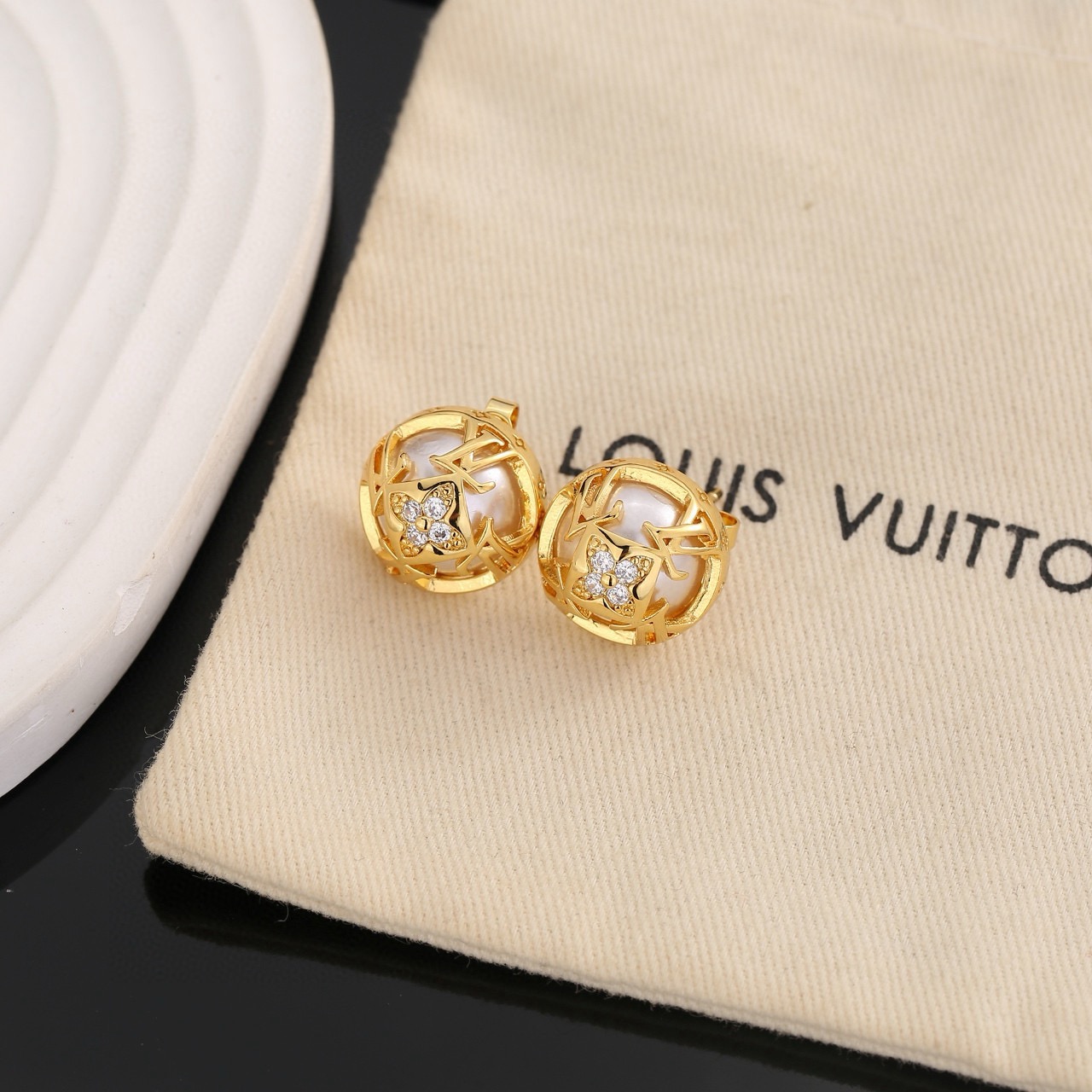 LV earrings-13