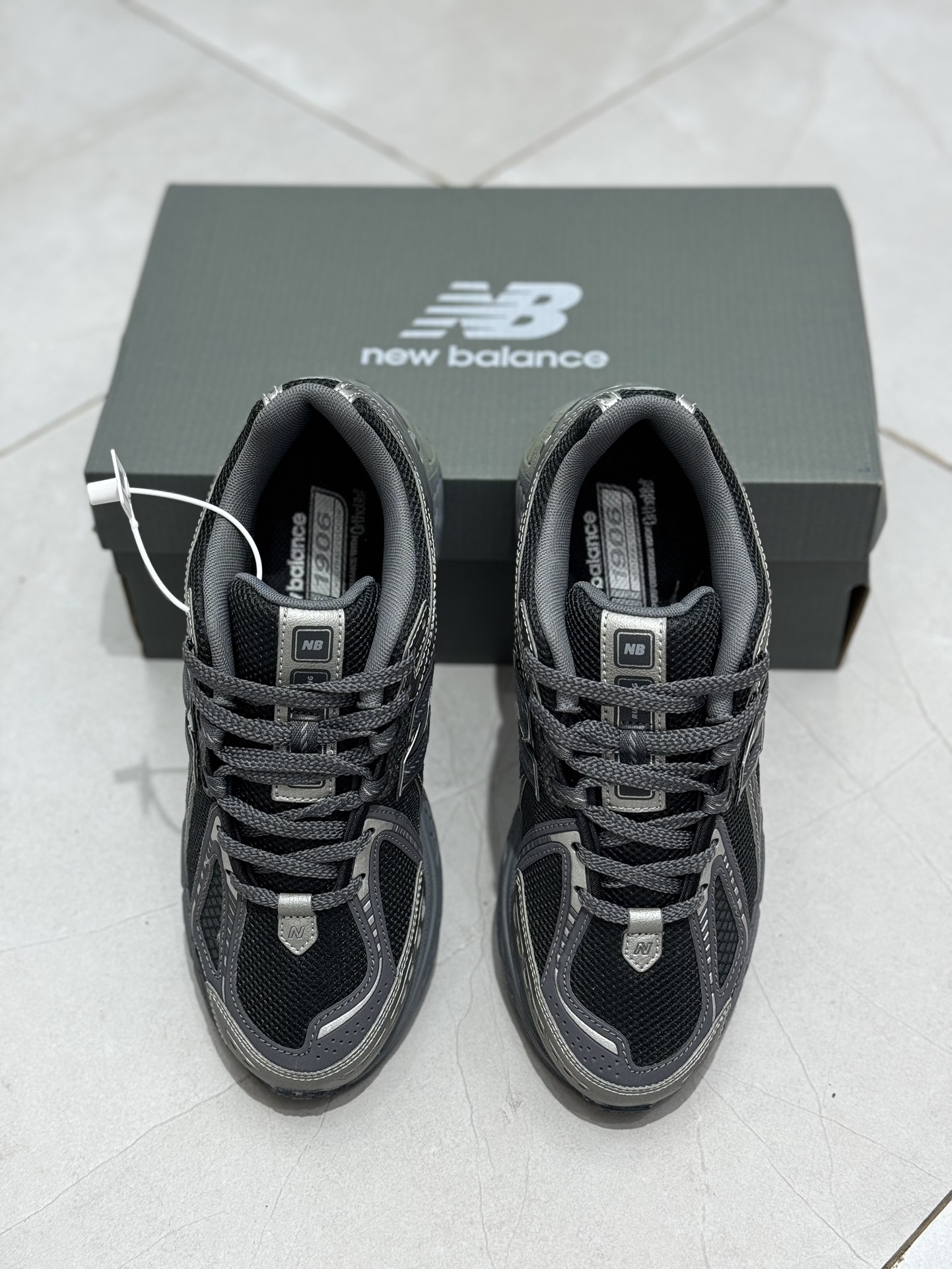 New Balance Sneakers-204
