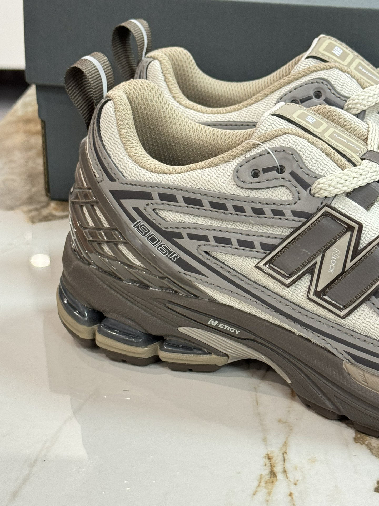 New Balance Sneakers-137