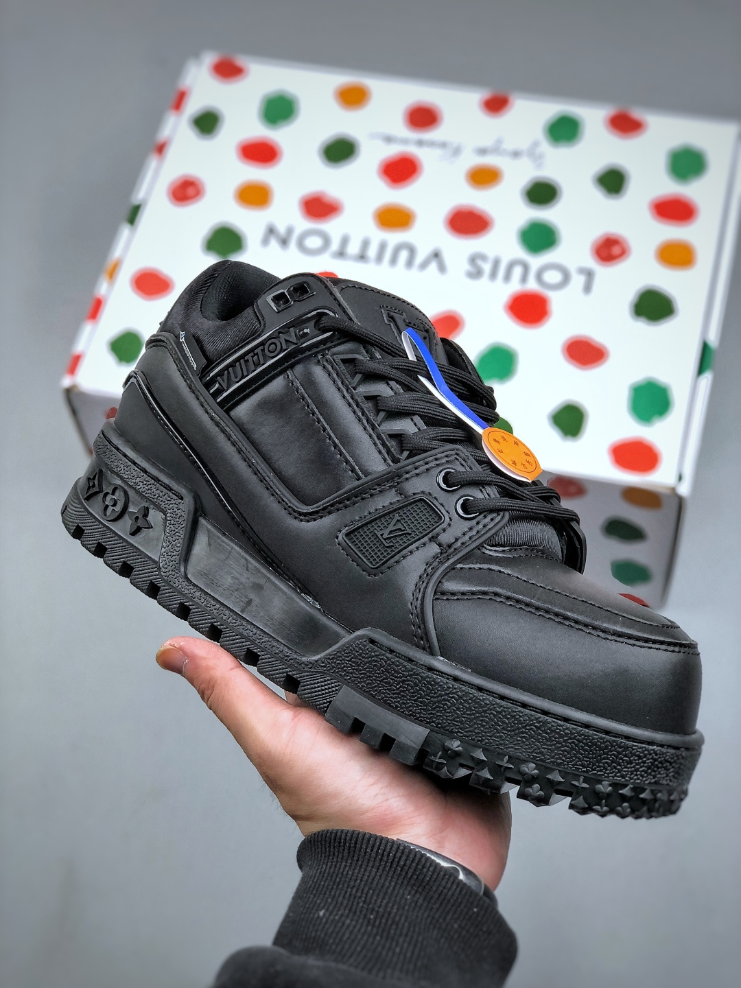 Lv Sneakers-4