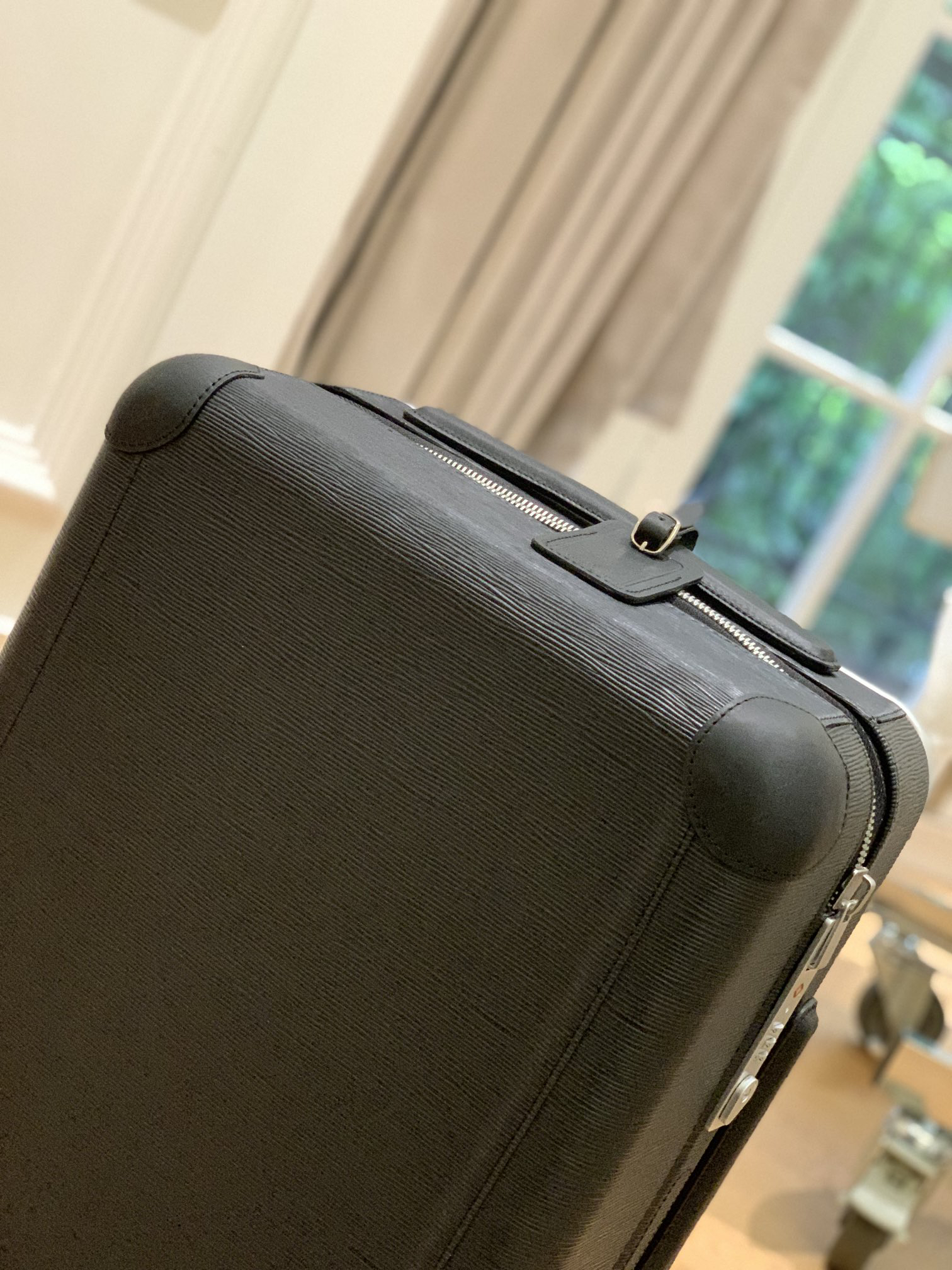 LV luggage-40