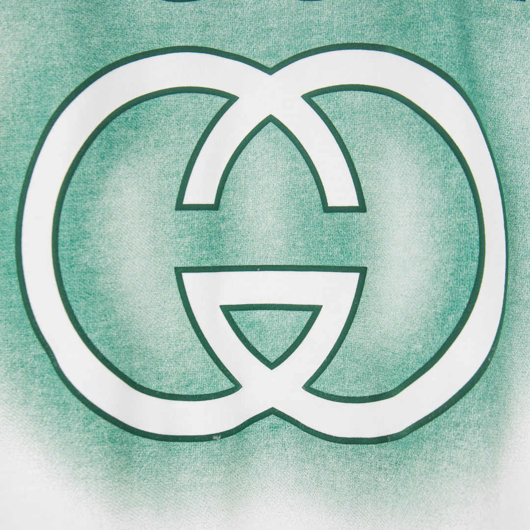 Gucci clothing-274
