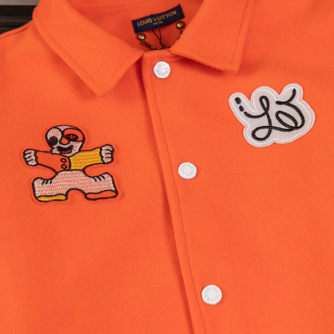 LV Clothing-307