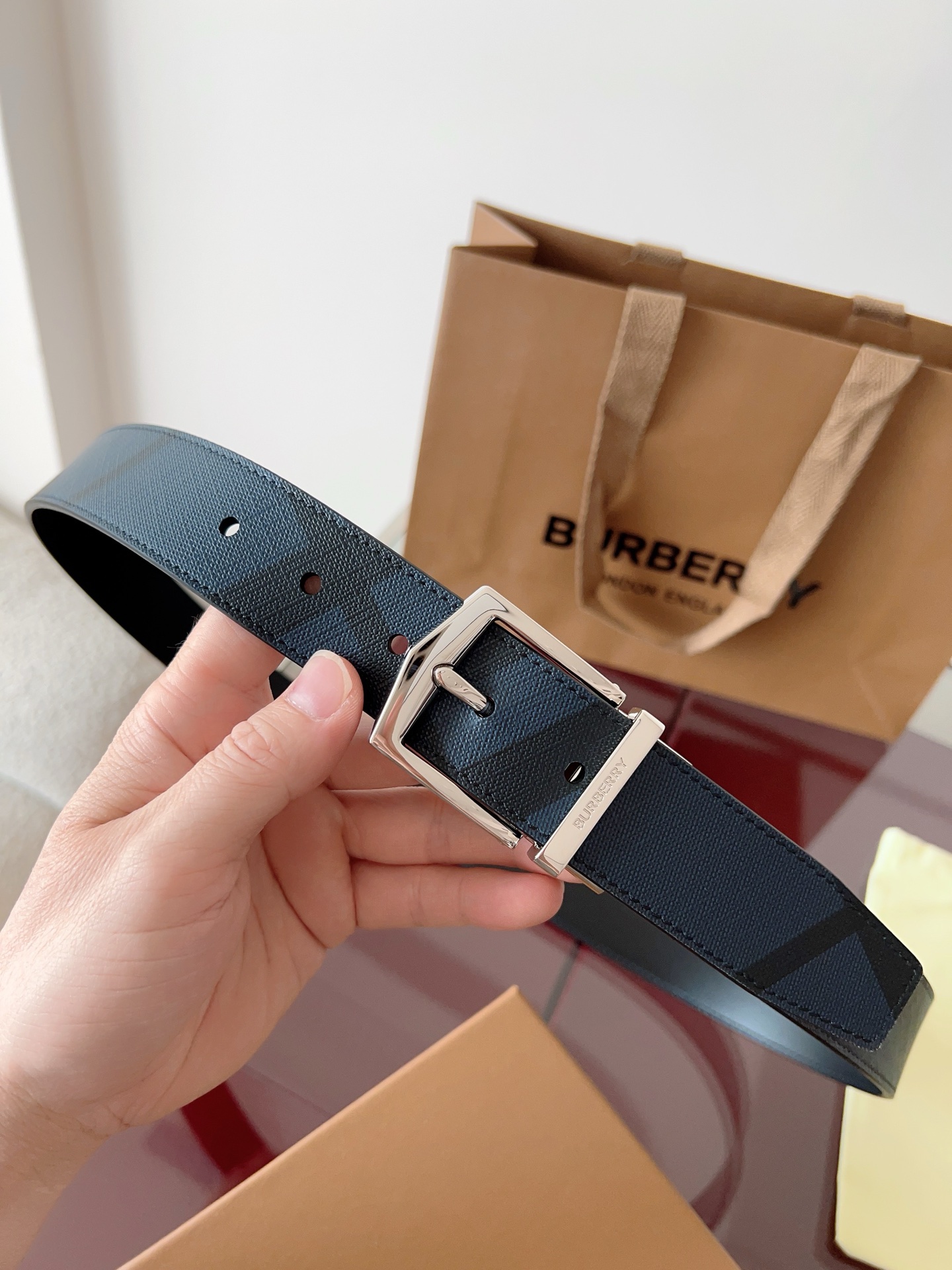 Burberry belt-129