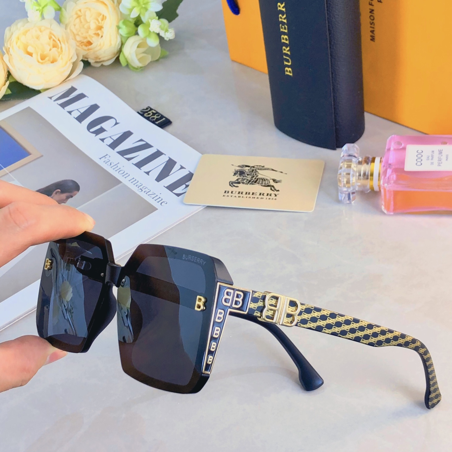 Burberry glasses-7