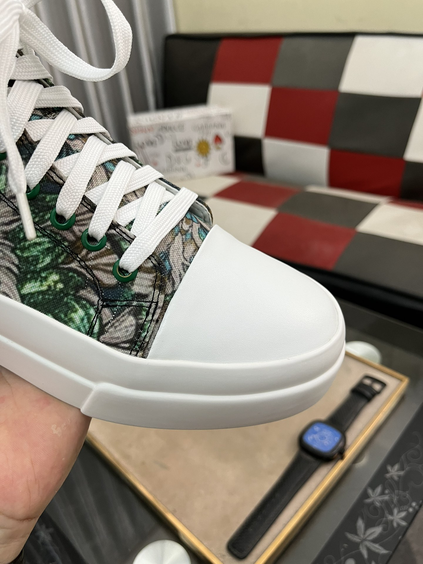 D&G Sneakers-100