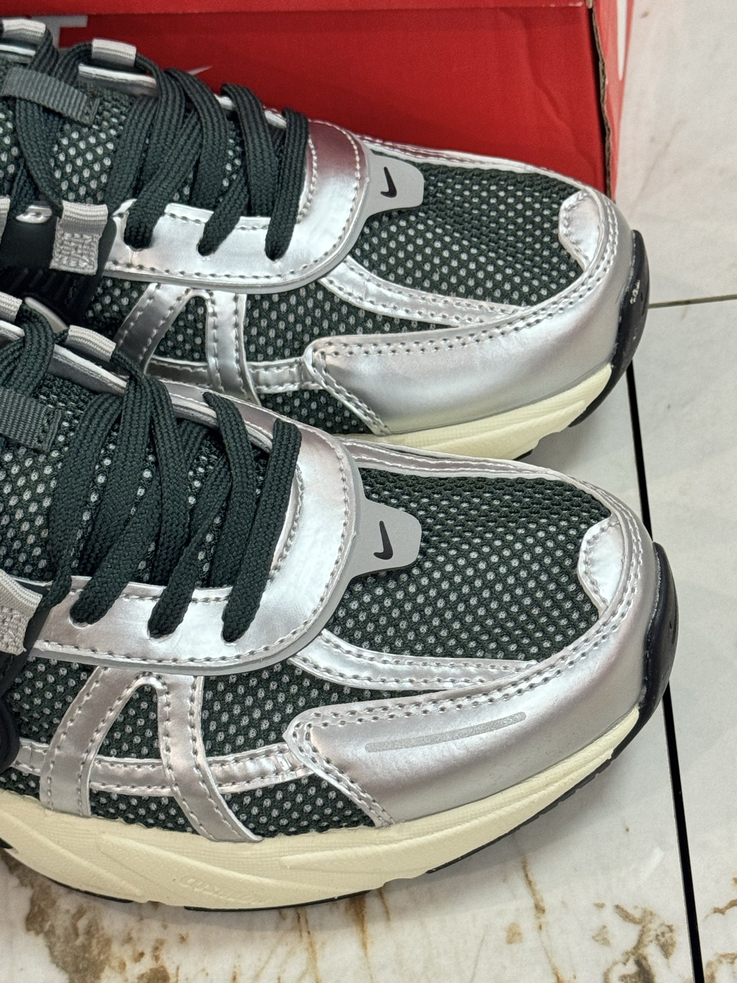 Nike Sneakers-248