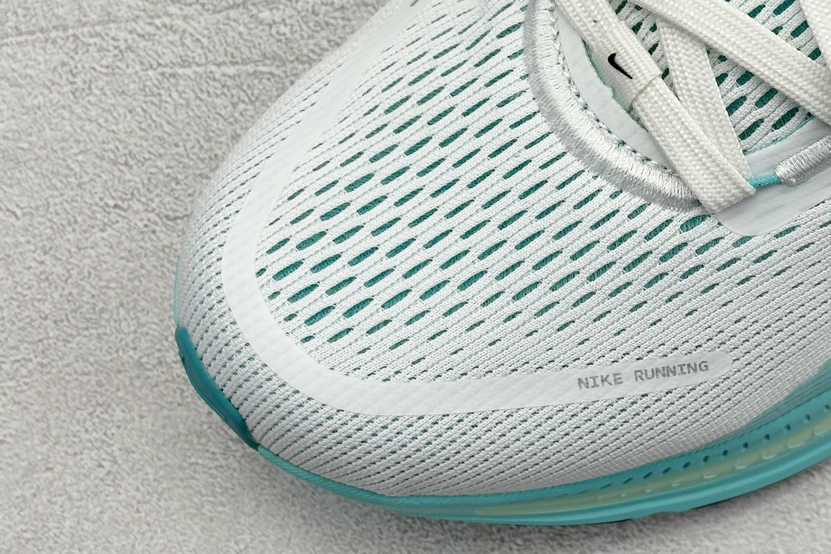 Nike Sneakers-168