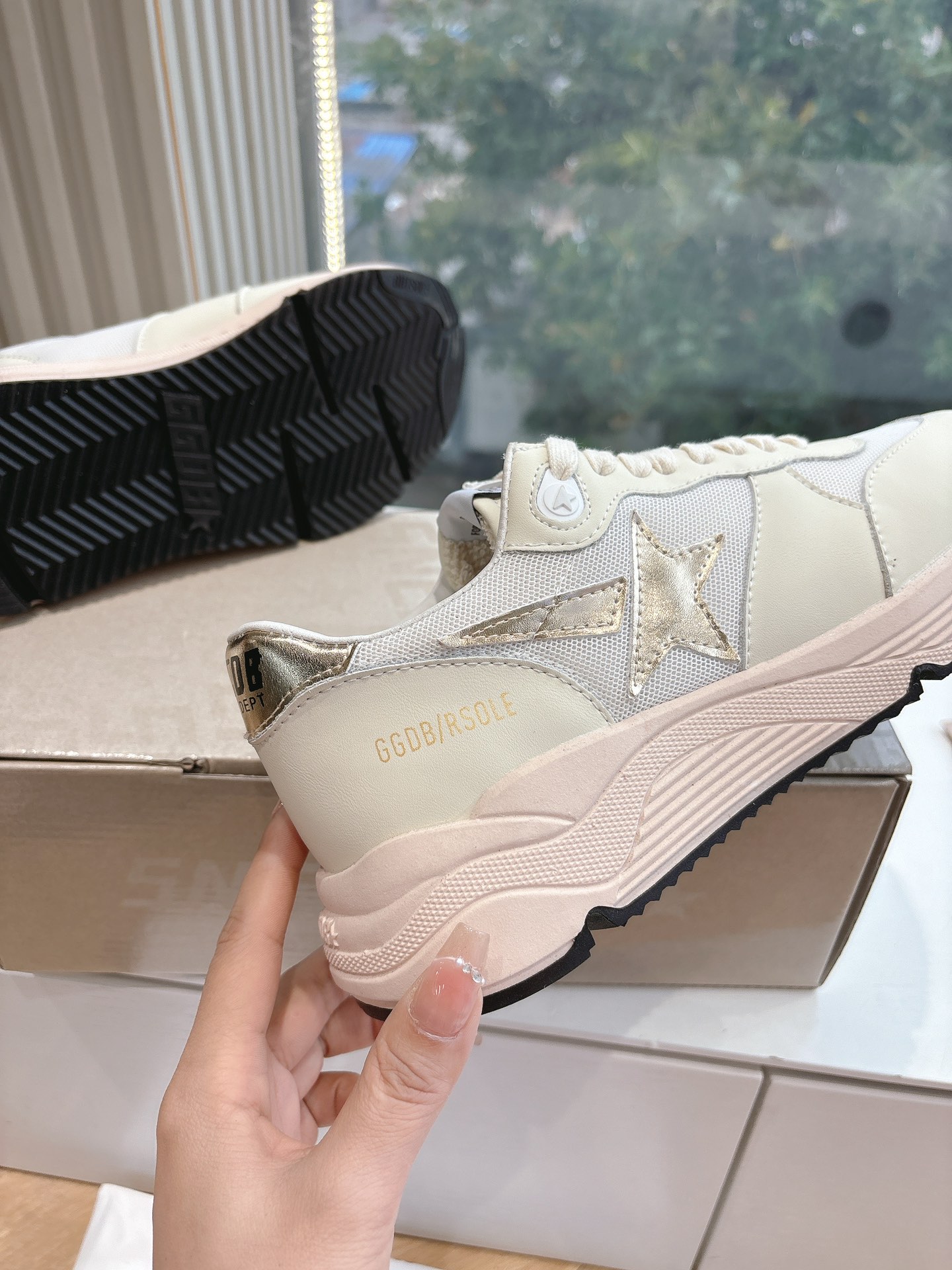 Golden Goose Sneakers-19