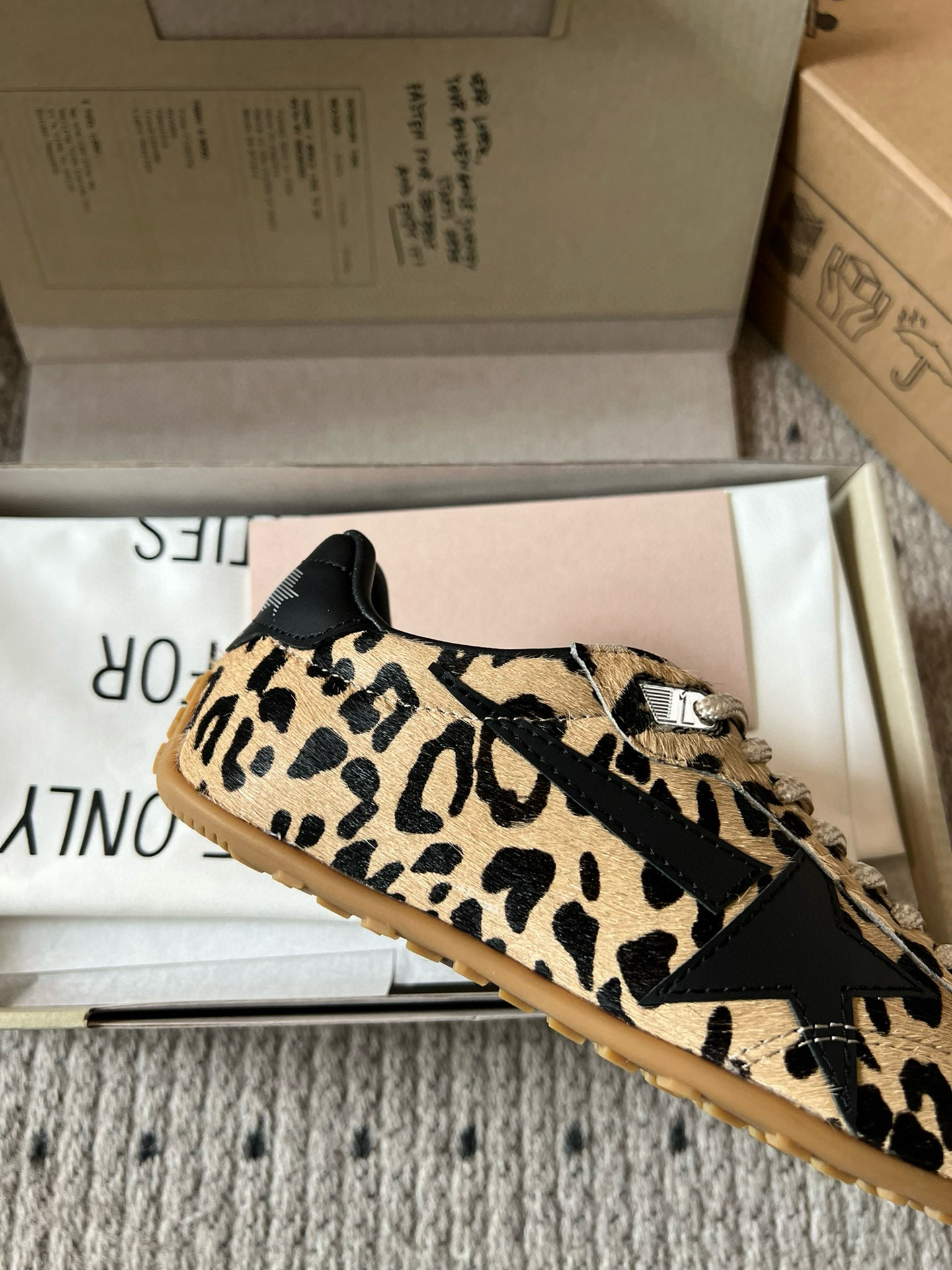 Golden Goose Sneakers-53