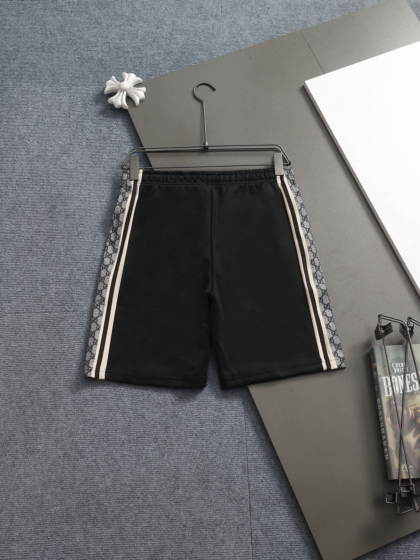 Gucci clothing-254
