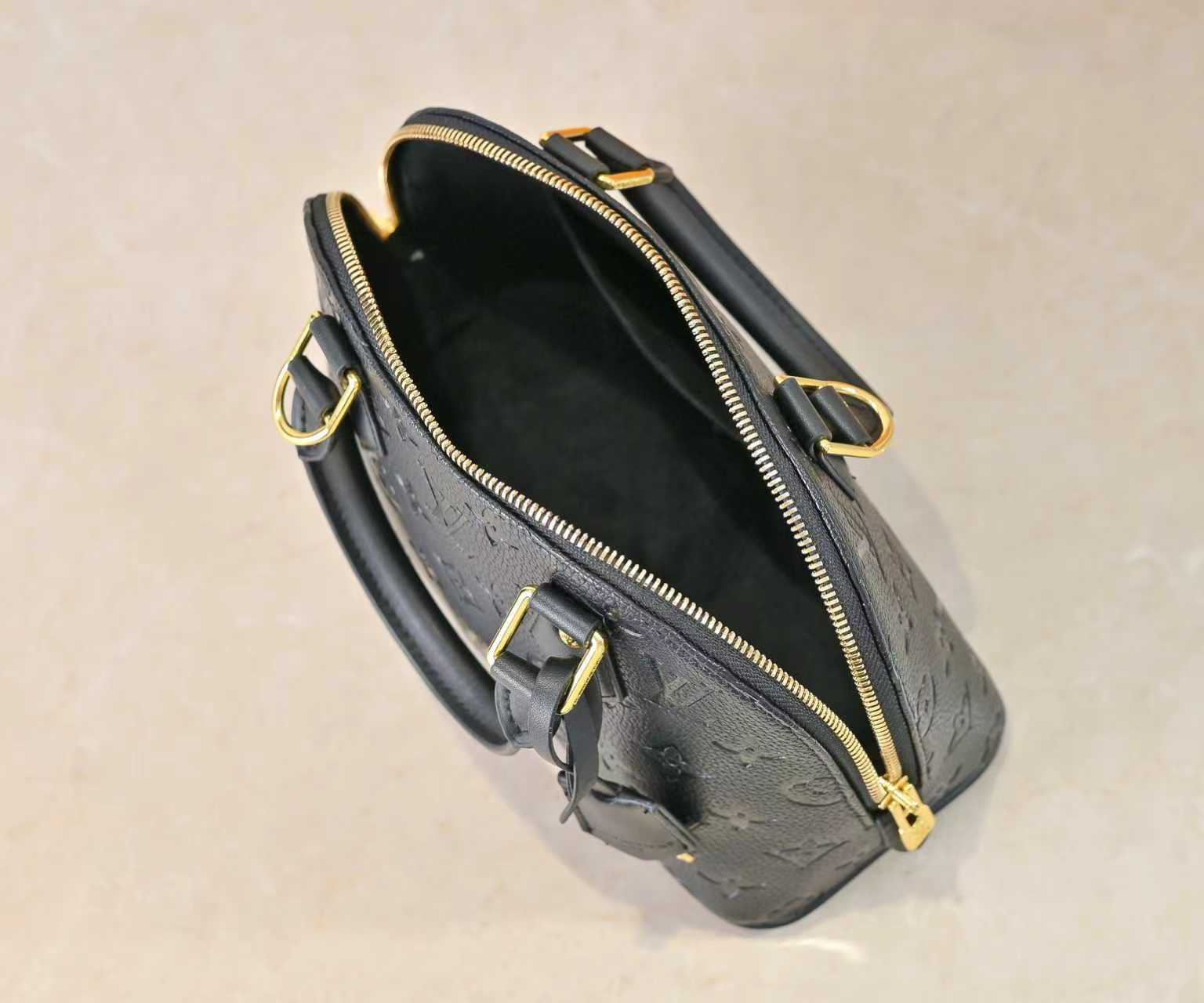 Louis Vuitton Hot New Product-151