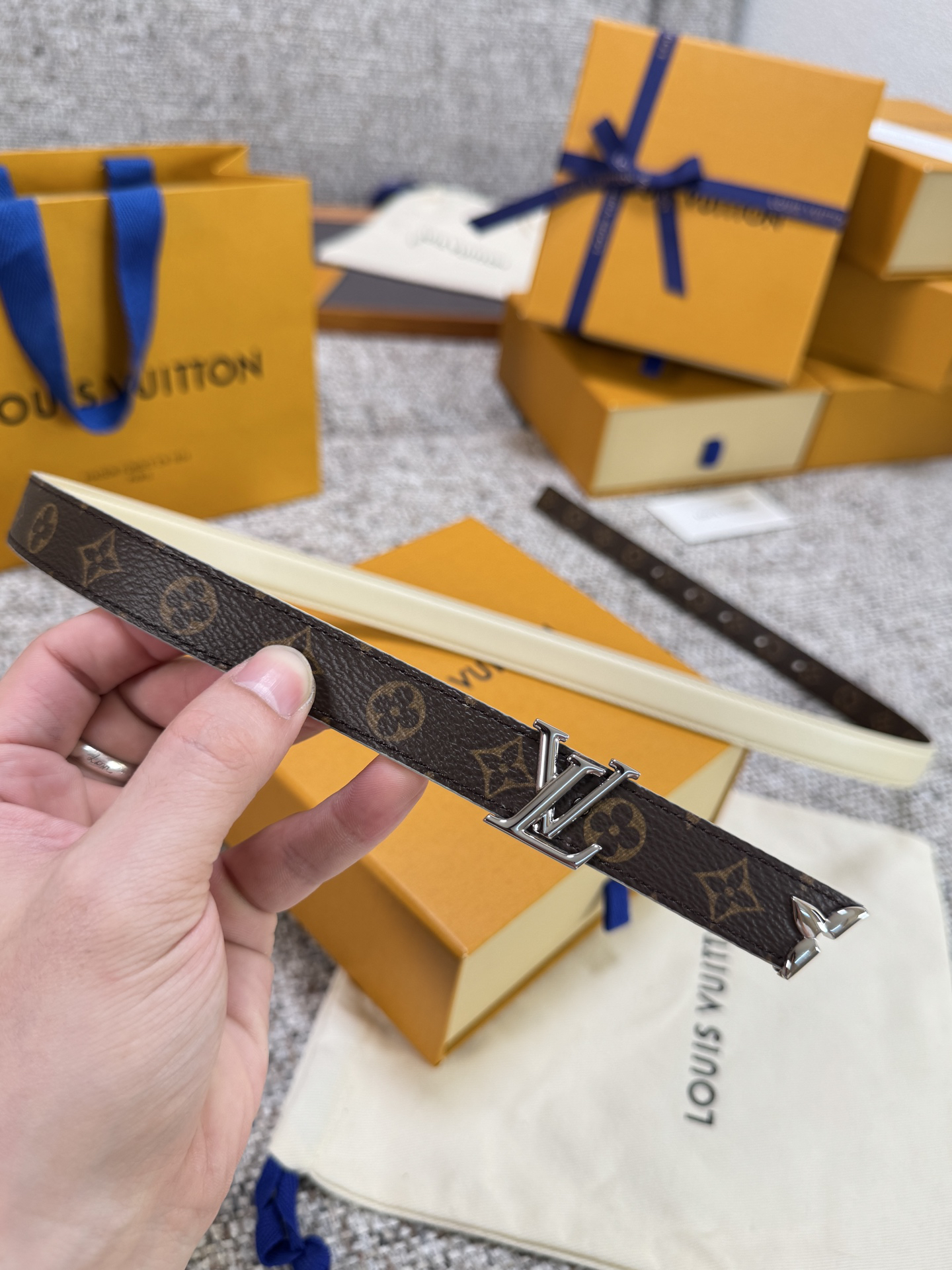 Lv belt-76