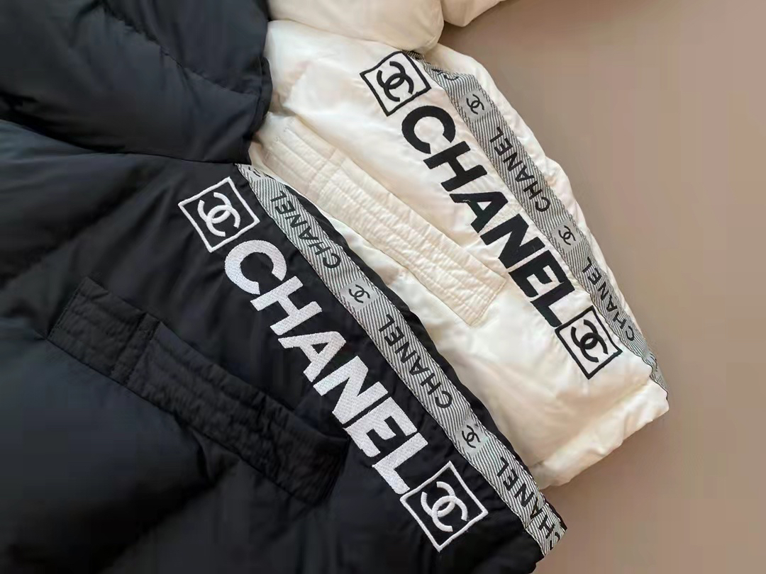 Chanel Clothing-198