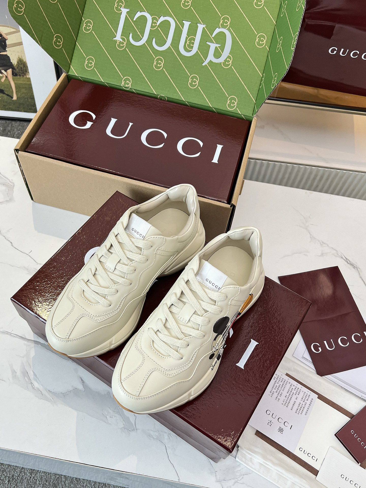 Gucci Sneakers-115