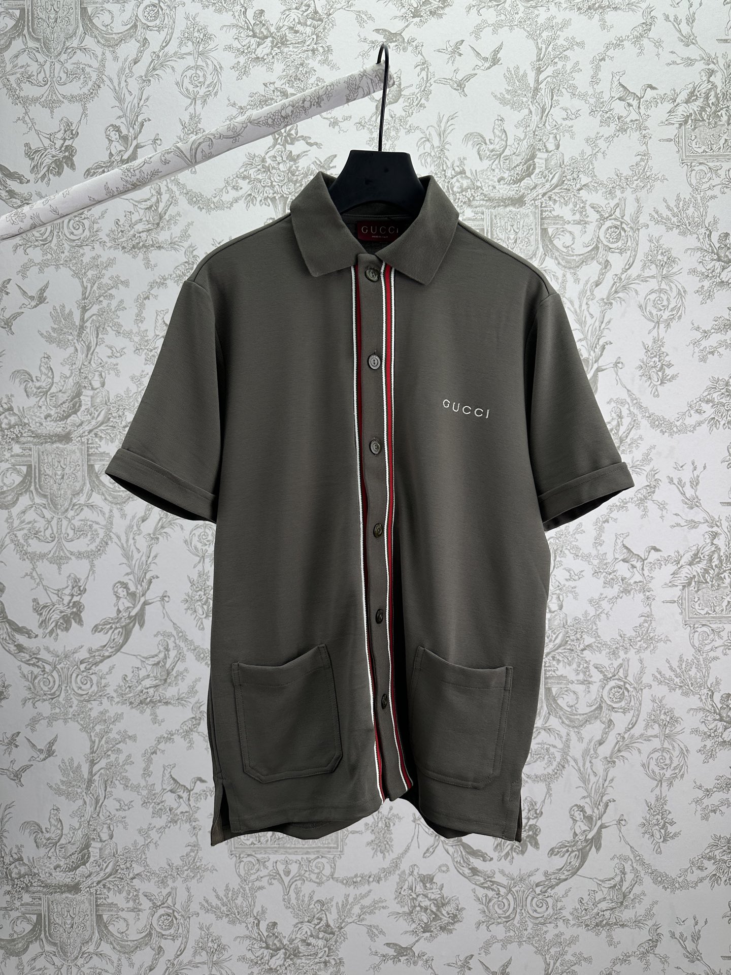 Gucci Clothing-194