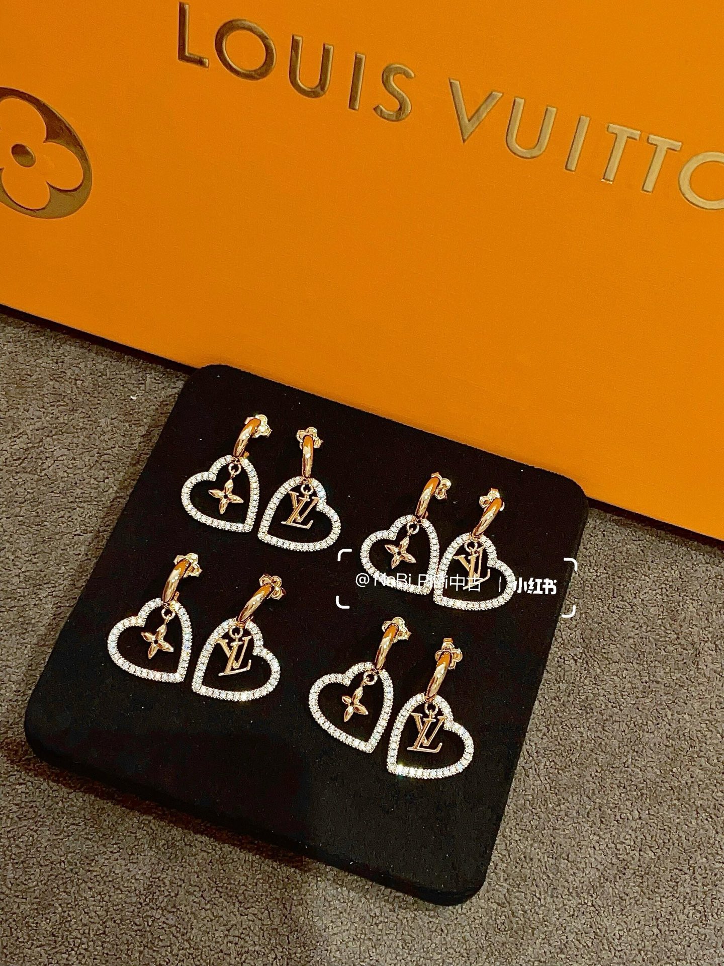LV earrings-85