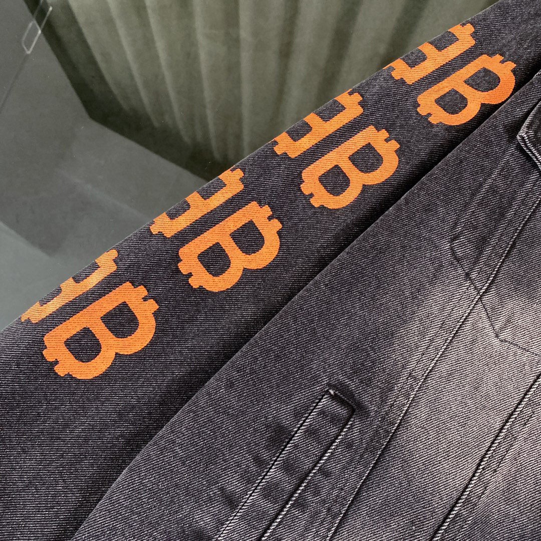 Balenciaga Clothing-122