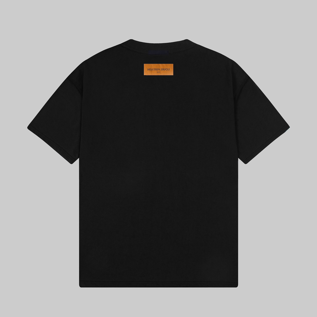 LV clothing-135