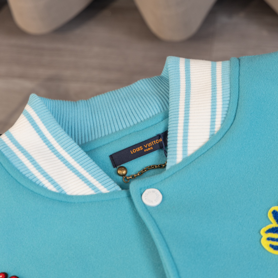 LV Clothing-316