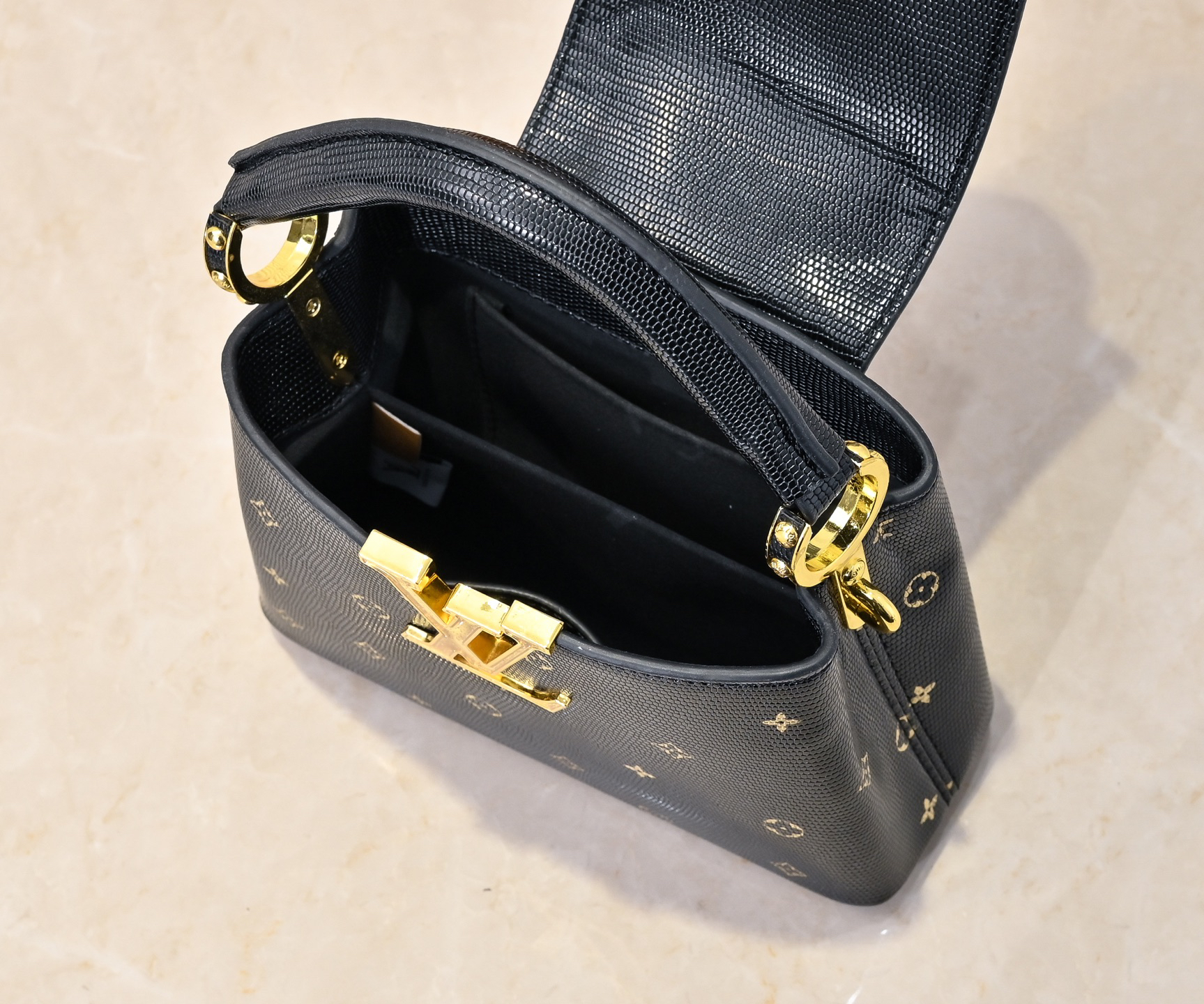 Louis Vuitton Hot New Product-148