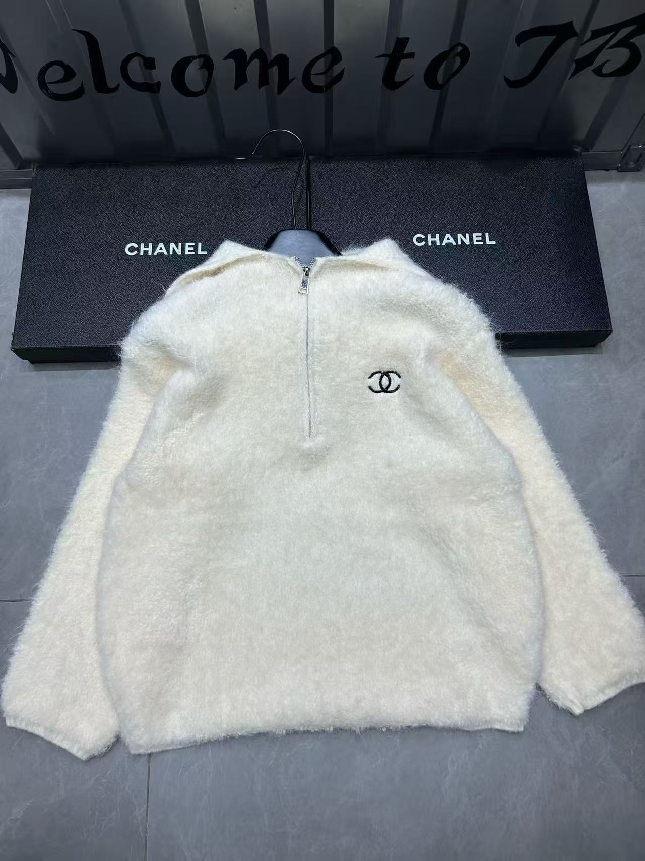 Chanel clothing-120