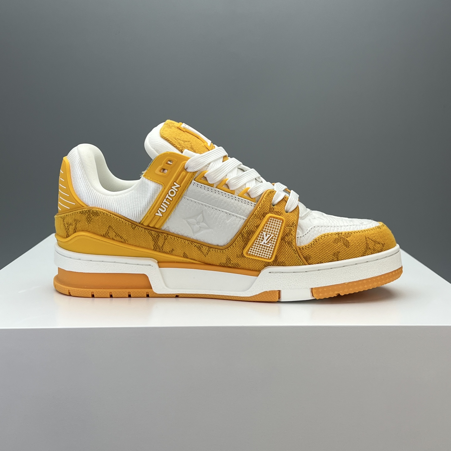 Lv Sneakers-137
