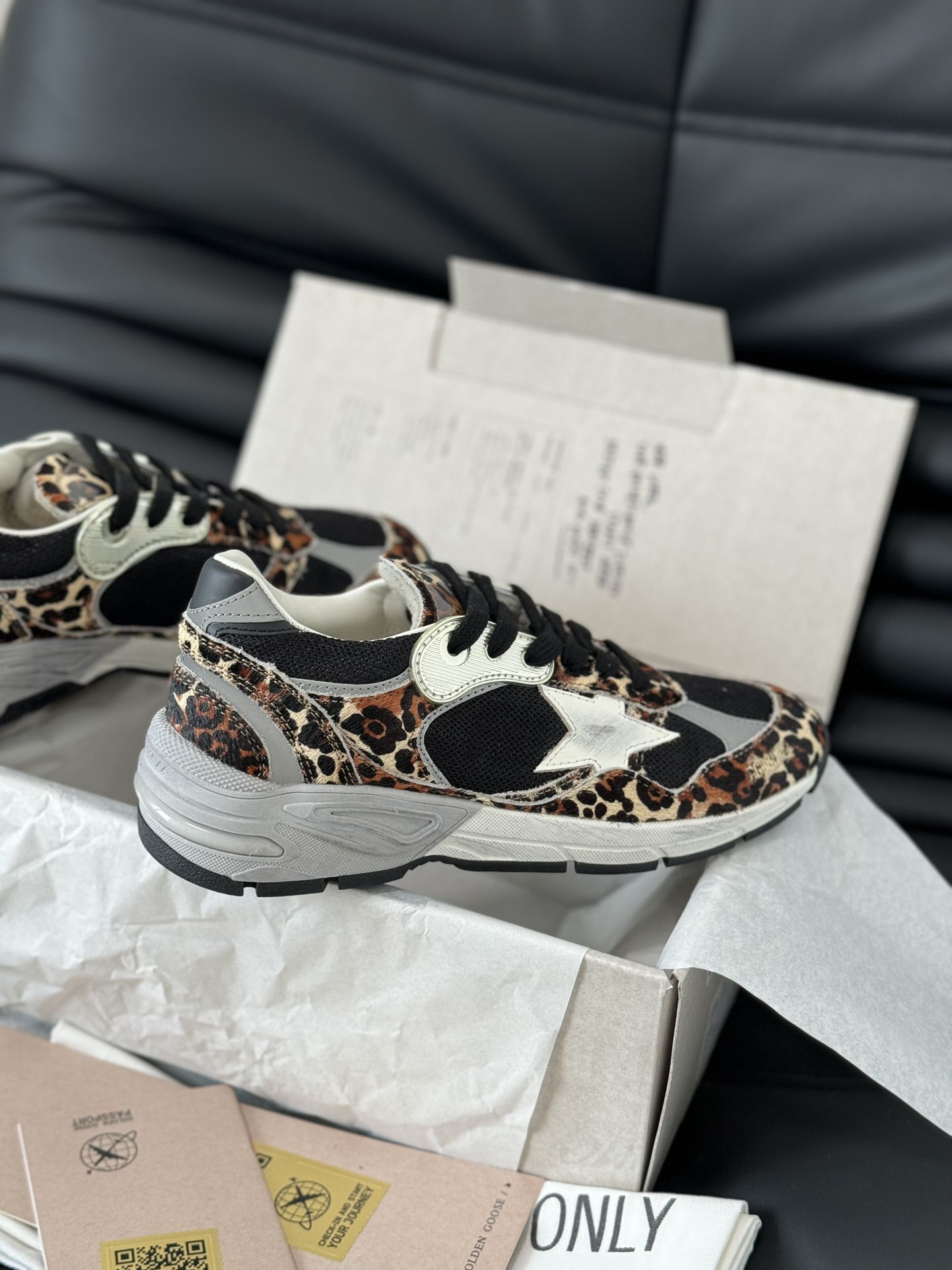 Golden Goose Sneakers-40