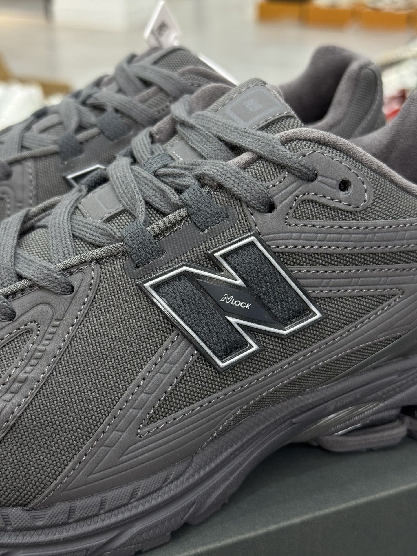 New Balance Sneakers-196