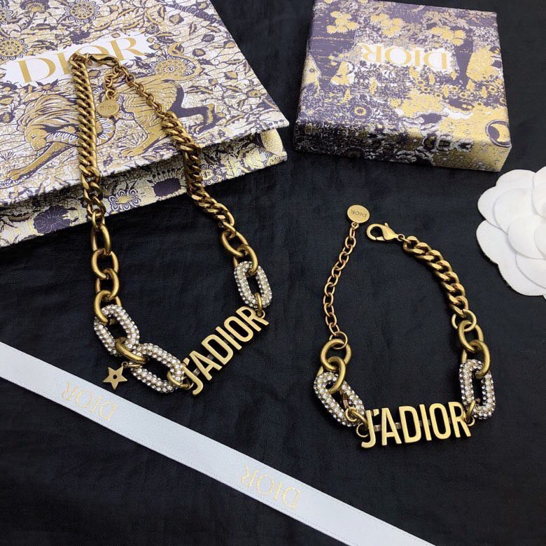 Dior necklace-55
