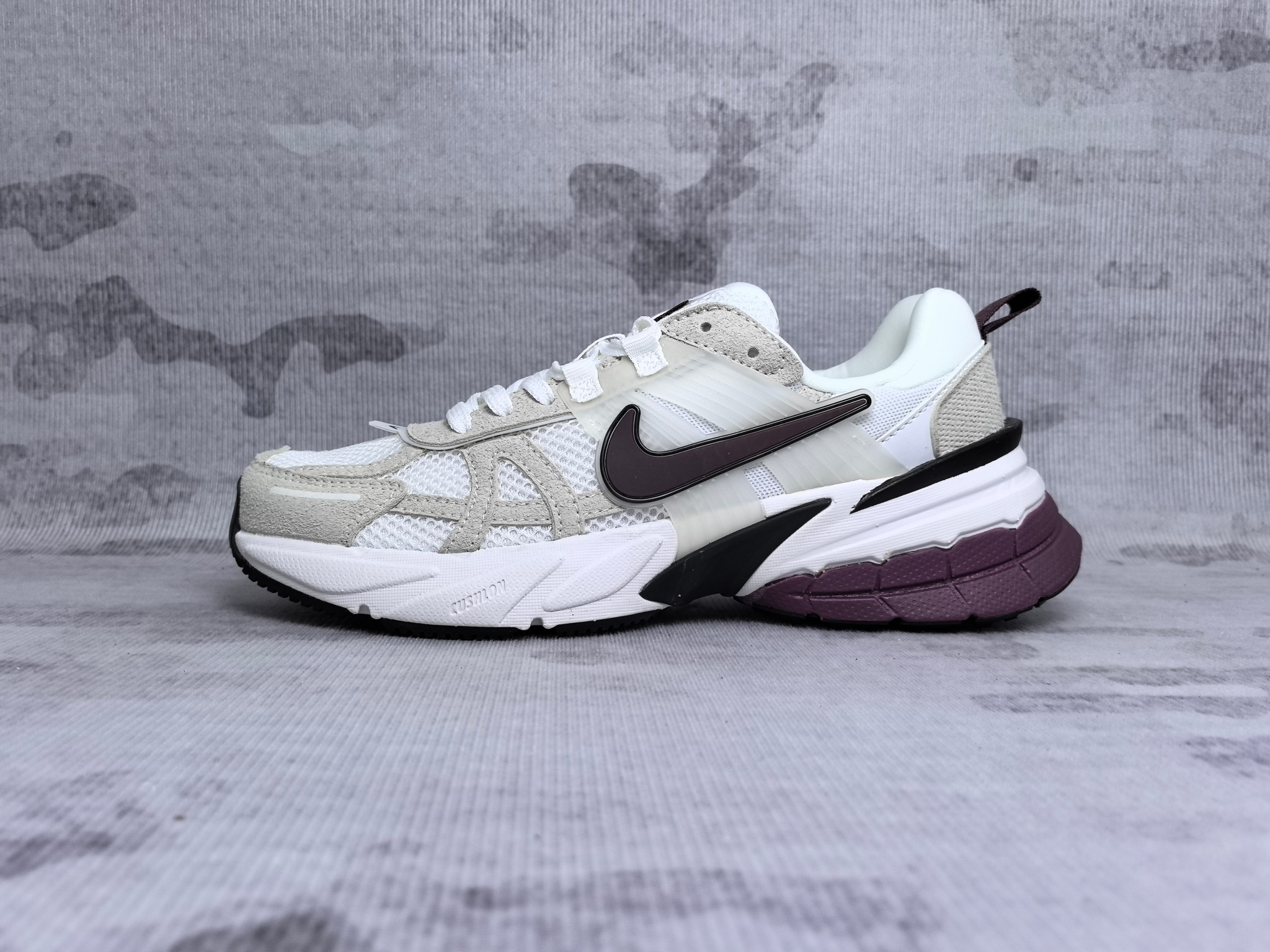 Nike Sneakers-221