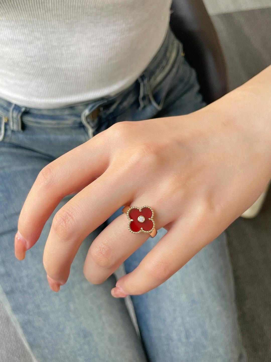 Van Cleef & Arpels ring-59