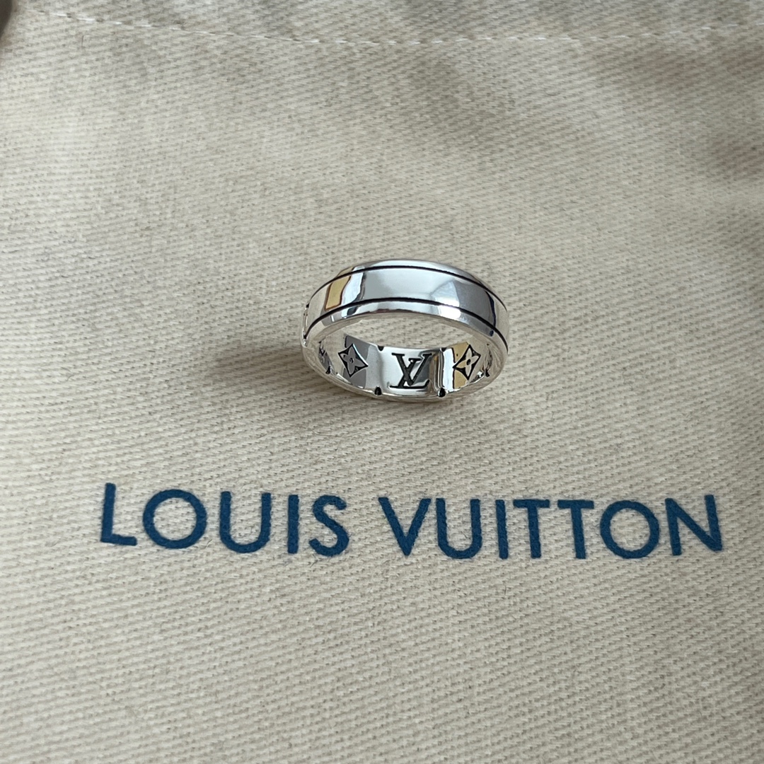 LV ring-78