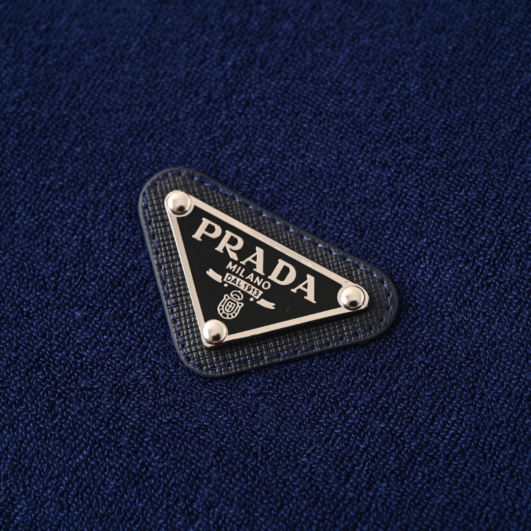 Prada Clothing-158