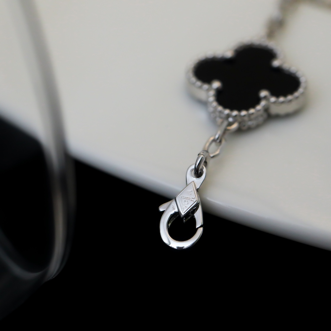 Van Cleef & Arpels Bracelet-71